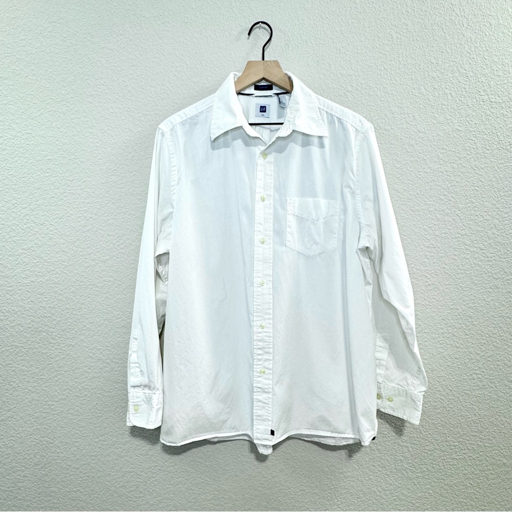 GAP Classic White Boyfriend Fit Button Up Shirt Women’s L (Unisex) - Picture 2 of 11